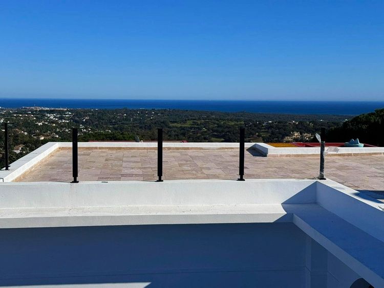House | Resale in Sotogrande Alto in Sotogrande Alto, Sotogrande, Costa del Sol - Photo 4