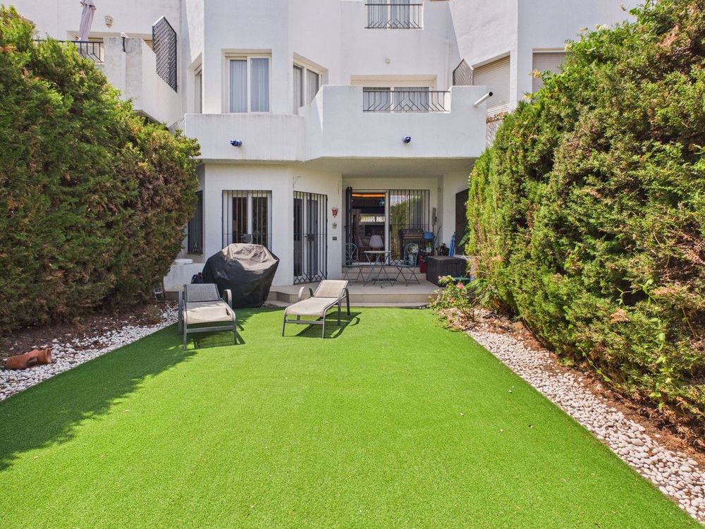 House | Resale in Selwo in Selwo, Selwo - La Concha-Resina Golf, Costa del Sol - Main property photo