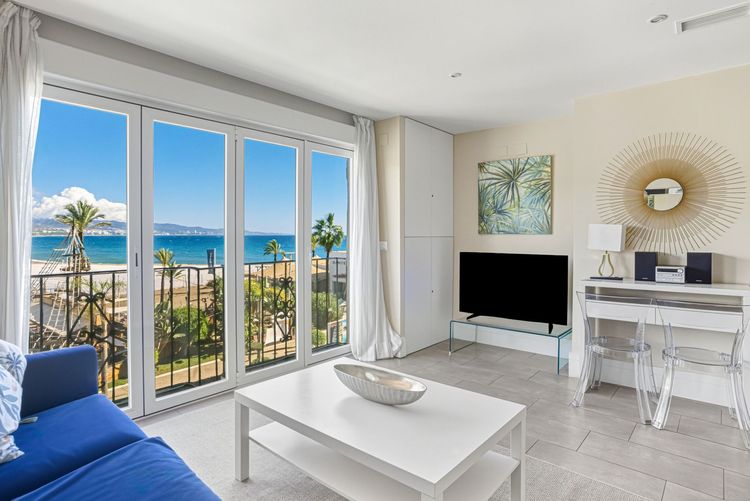 Apartment | Resale in Puerto Banús - Development photo 1