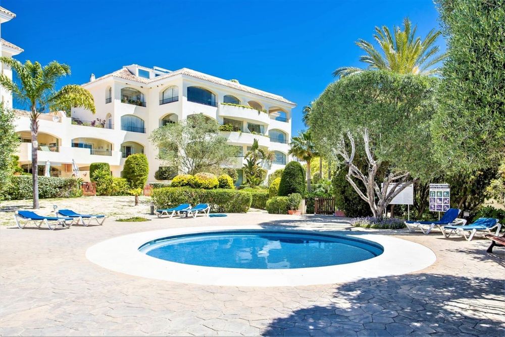 Apartment | Resale in Bahía de Marbella in Bahía de Marbella, Costa del Sol - Main property photo