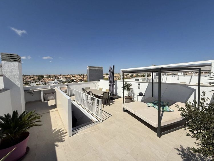 Penthouse | Resale in Playa Flamenca in Playa Flamenca, Costa Blanca - Photo 3