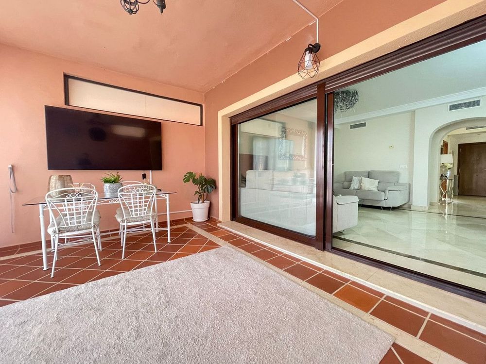 House | Resale in Estepona in Estepona, Costa del Sol - Main property photo