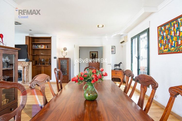 House | Resale in Rincón de la Victoria in Rincón de la Victoria, Costa del Sol - Photo 4