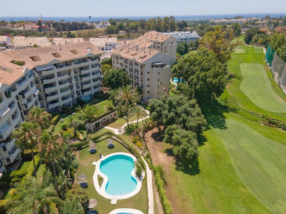 Apartment | Resale in Guadalmina Alta in Guadalmina Alta, Costa del Sol - Main property photo