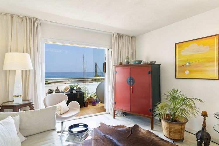 Apartment | Resale in Fuengirola in Fuengirola Others, Costa del Sol - Photo 4