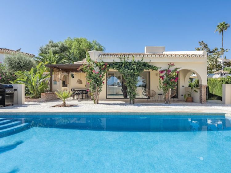 House | Resale in Cerros del Aguila in Cerros del Aguila, Costa del Sol - Photo 2