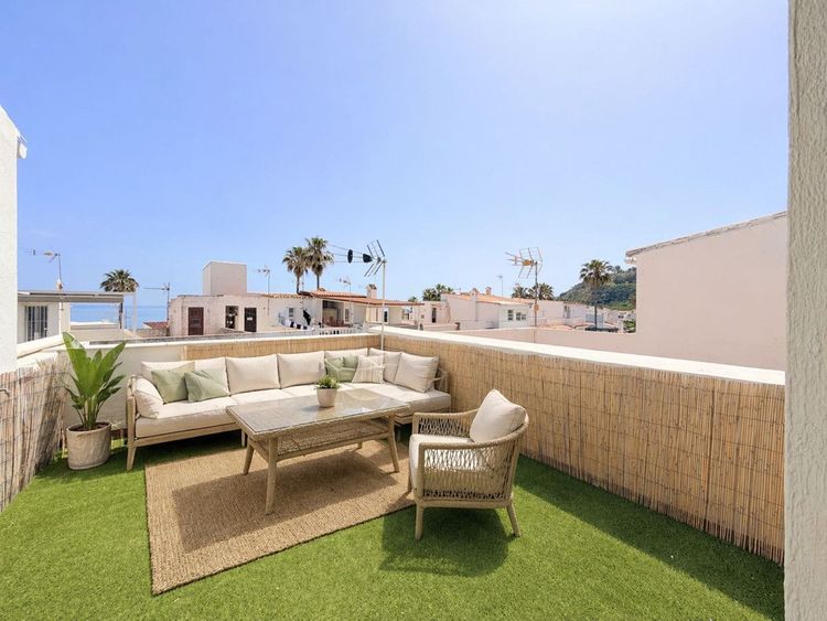 House | Resale in La Duquesa - Development photo 1