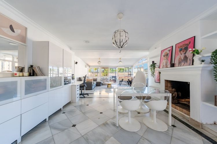 Apartment | Resale in Marbella in Marbella Others, Costa del Sol - Photo 2