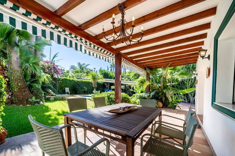 House | Resale in Marbesa in Marbesa, Marbella East, Costa del Sol - Photo 3