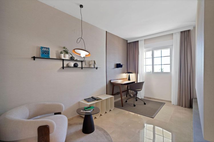 Apartment | Resale in Marbella in Marbella Others, Costa del Sol - Photo 5