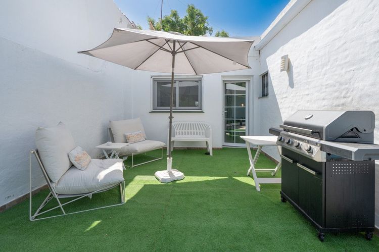House | Resale in Marbella in Marbella Others, Costa del Sol - Photo 5