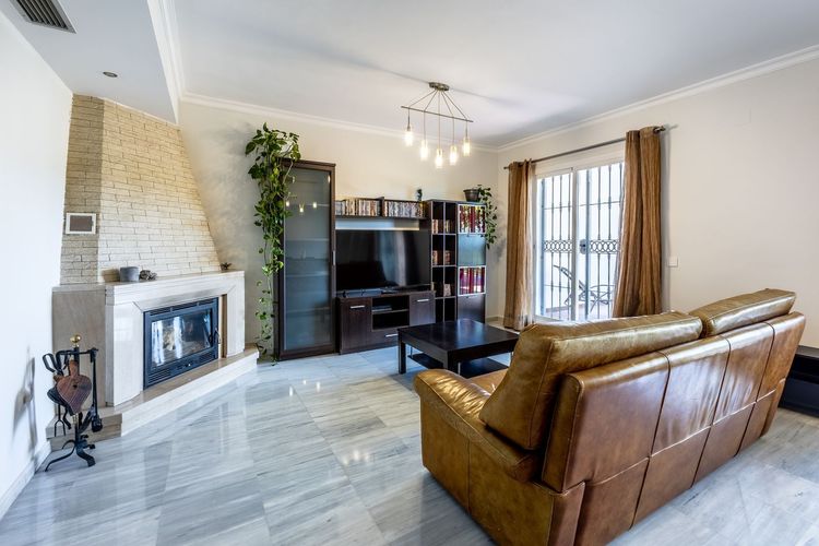 House | Resale in Alhaurin Golf - Development photo 1