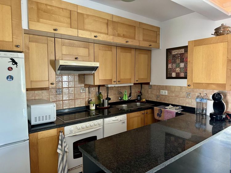 House | Resale in Manilva in Manilva Others, Costa del Sol - Photo 5