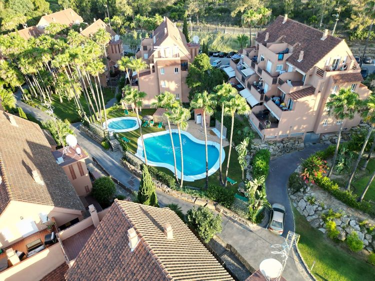 Apartment | Resale in Casares - Development photo 1