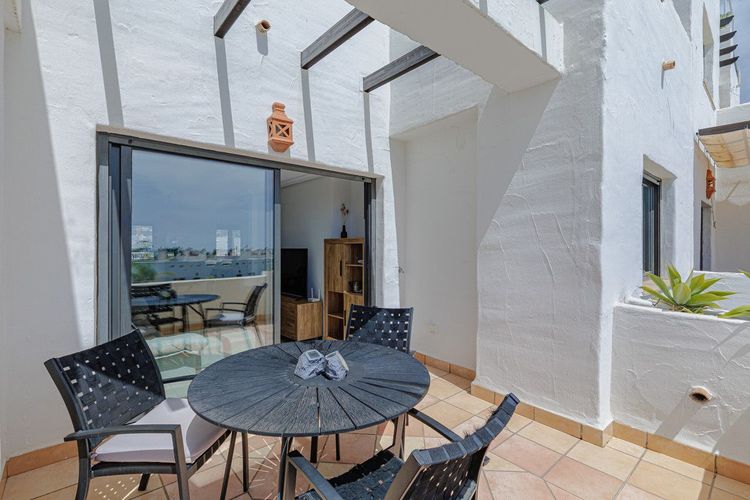 Penthouse | Resale in Estepona in Estepona, Costa del Sol - Photo 4