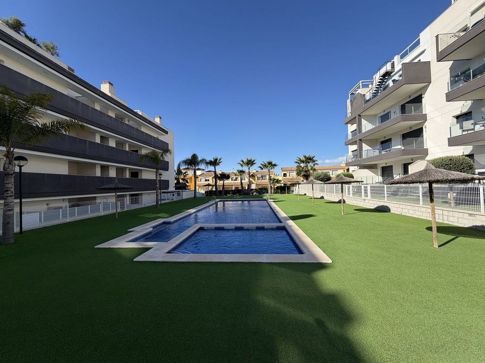 Penthouse | Resale in Villamartin in Villamartin, Costa Blanca - Main property photo