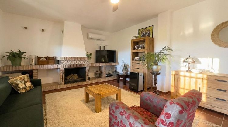 House | Resale in Alora in Alora, Costa del Sol - Photo 5