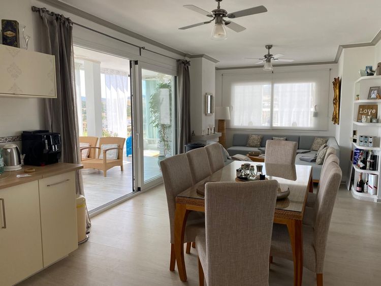 Penthouse | Resale in Estepona in Estepona, Costa del Sol - Photo 4