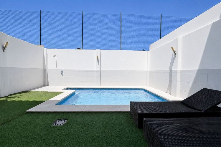 House | Resale in Casares in Casares Others, Costa del Sol - Photo 3