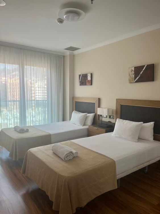 Apartment | Resale in Arroyo de la Miel in Arroyo de la Miel, Costa del Sol - Photo 4