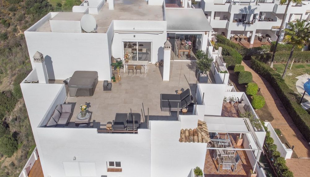 Penthouse | Resale in New Golden Mile in New Golden Mile, Costa del Sol - Main property photo