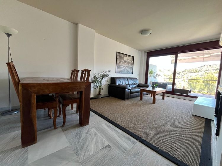 Apartment | Resale in Estepona in Estepona, Costa del Sol - Photo 4