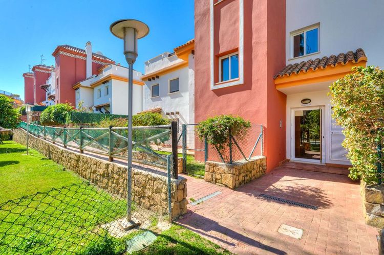 Apartment | Resale in Vélez-Málaga - Development photo 1