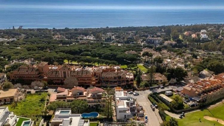 House | Resale in Marbella - Development photo 1