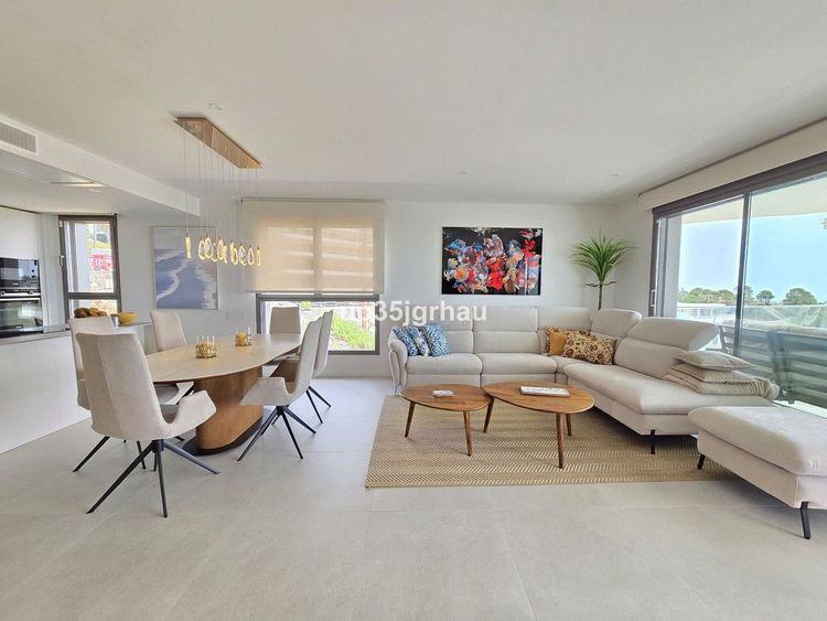 Apartment | Resale in Selwo in Selwo, Costa del Sol - Photo 3