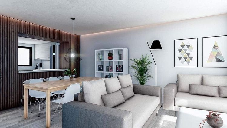 House | Resale in Estepona in Estepona, Costa del Sol - Photo 2