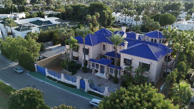 House | Resale in Nueva Andalucía - Development photo 1