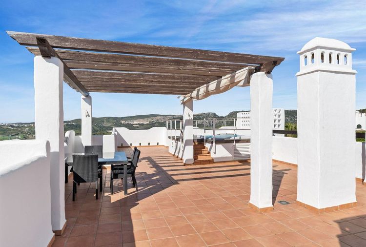 Penthouse | Resale in Doña Julia in Doña Julia, Costa del Sol - Photo 3