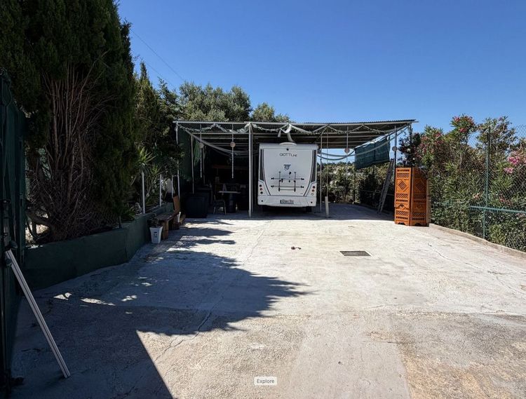 House | Resale in Estepona in Estepona, Costa del Sol - Photo 3