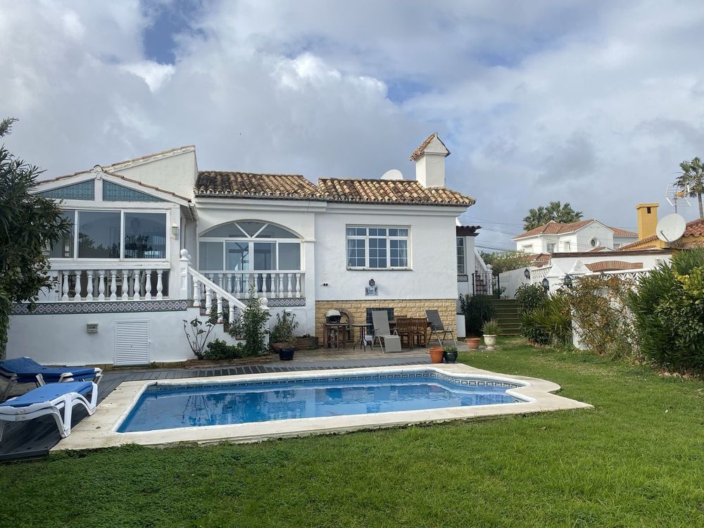 House | Resale in Estepona in Estepona, Costa del Sol - Main property photo