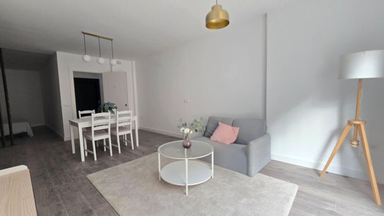 Apartment | Resale in Málaga Centro in Málaga Centro, Costa del Sol - Photo 5