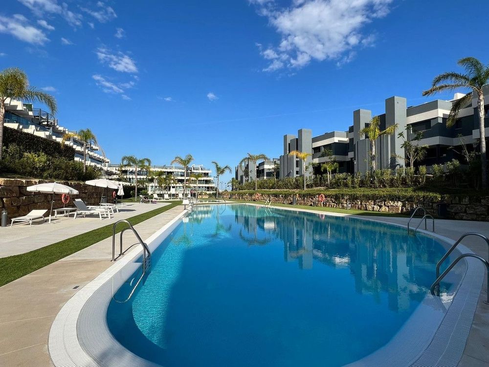 Apartment | Resale in Selwo in Selwo, Costa del Sol - Main property photo