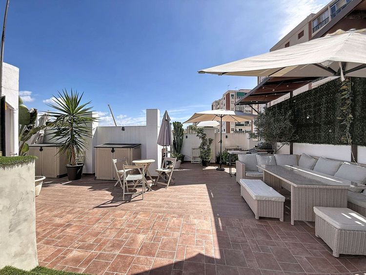 House | Resale in Málaga Centro in Málaga Centro, Málaga City, Costa del Sol - Photo 2