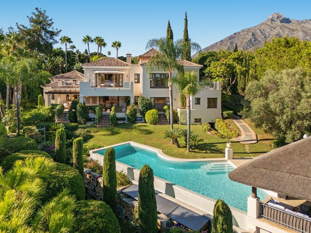 House | Resale in The Golden Mile in The Golden Mile, Costa del Sol - Main property photo