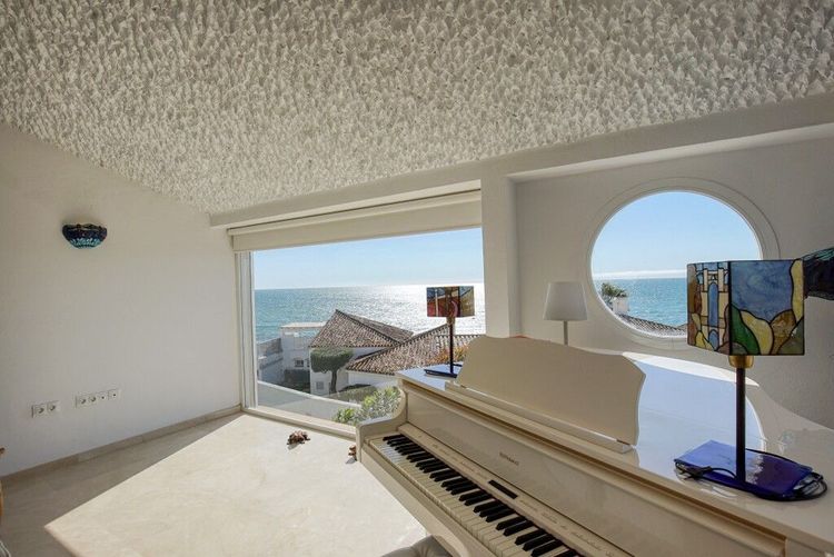 House | Resale in Estepona - Development photo 1