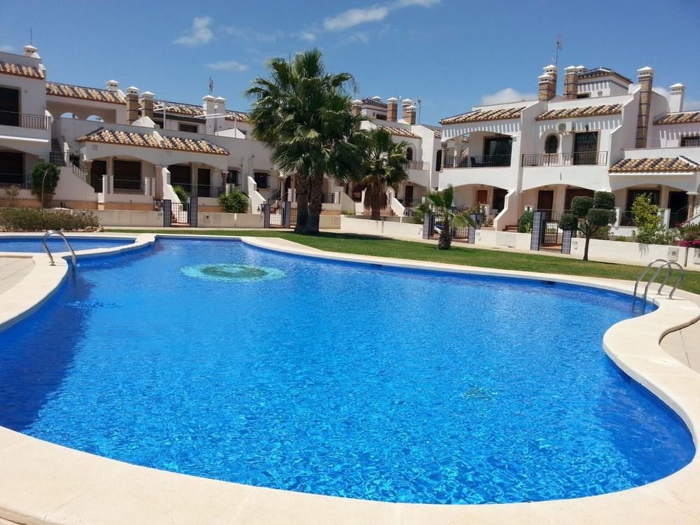 House | Resale in Villamartin in Villamartin, Costa Blanca - Main property photo