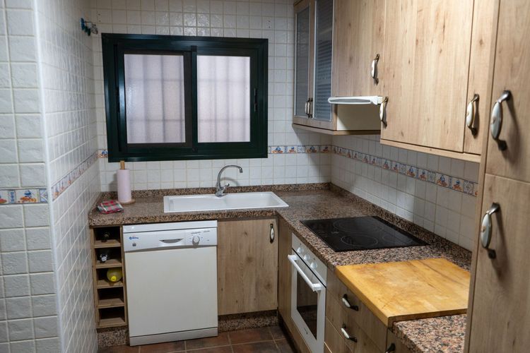 Apartment | Resale in Torrox in Torrox, Costa del Sol - Photo 3