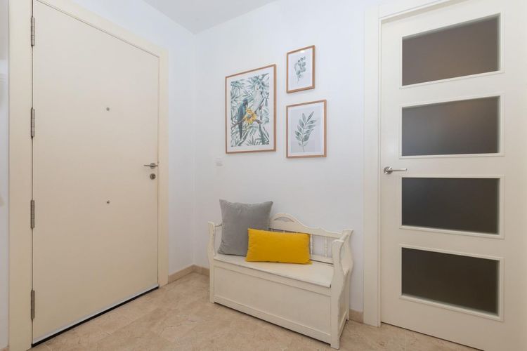 Apartment | Resale in Estepona in Estepona, Costa del Sol - Photo 5