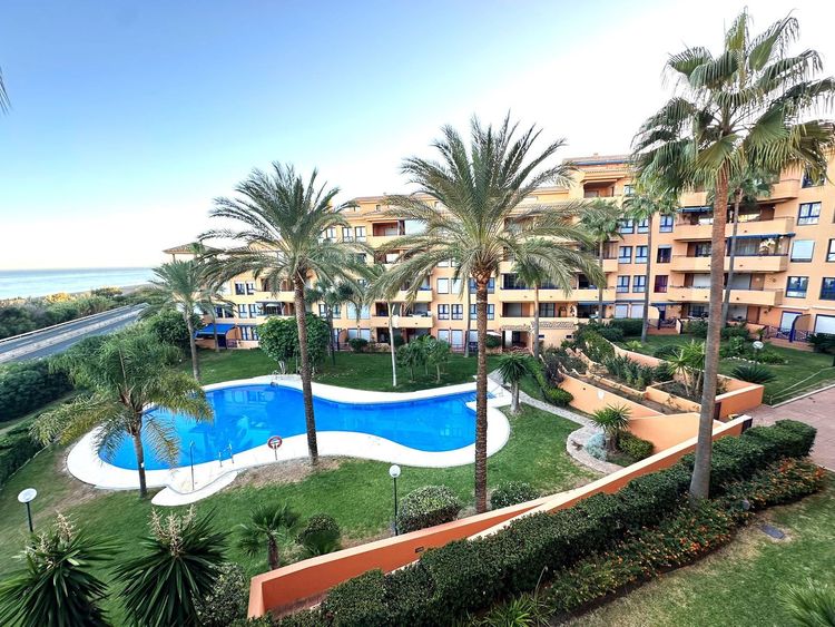 listing card gallery