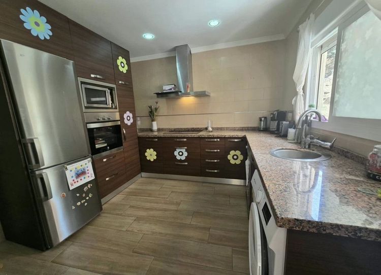 House | Resale in Málaga in Málaga, Costa del Sol - Photo 5