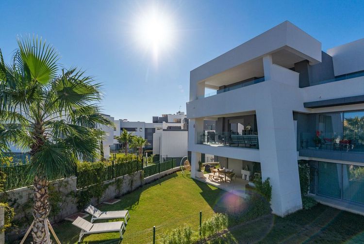 Apartment | Resale in Selwo in Selwo, Costa del Sol - Photo 3