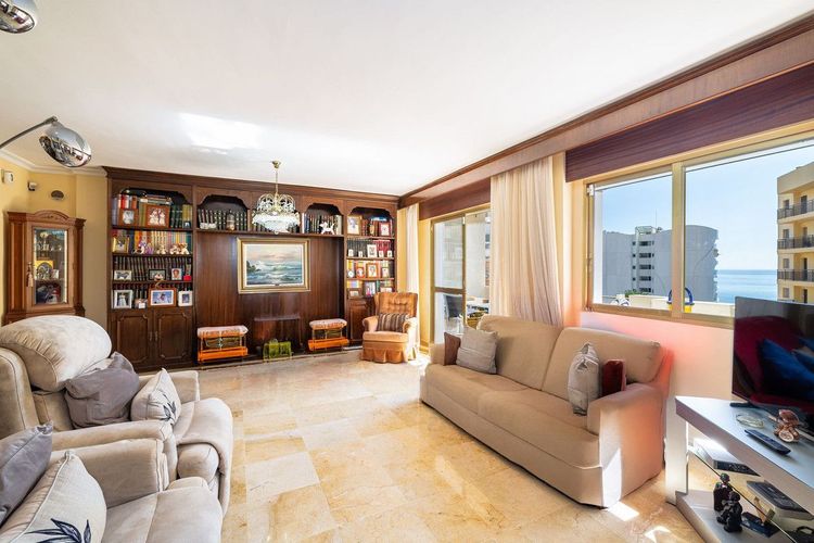 Apartment | Resale in Benalmadena in Benalmadena Others, Costa del Sol - Photo 4