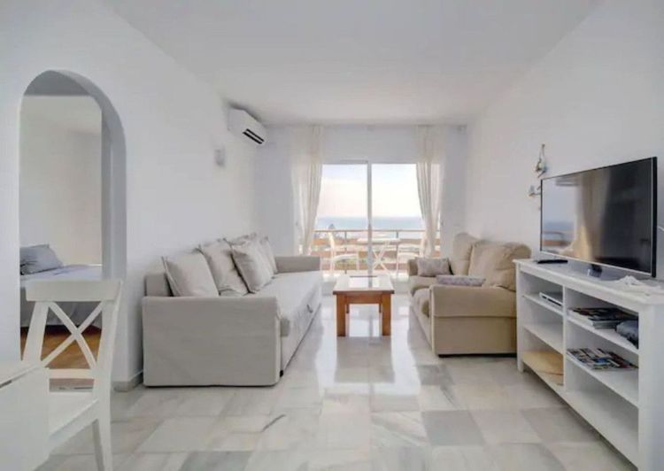 Apartment | Resale in Estepona in Estepona, Costa del Sol - Photo 5