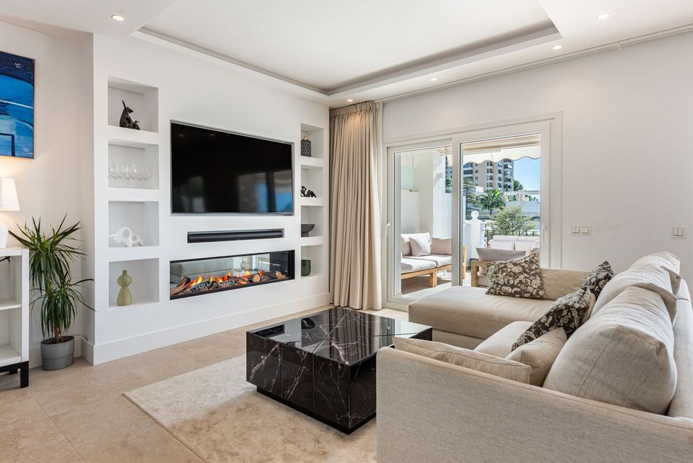 House | Resale in Nueva Andalucía in Nueva Andalucía Others, Costa del Sol - Main property photo