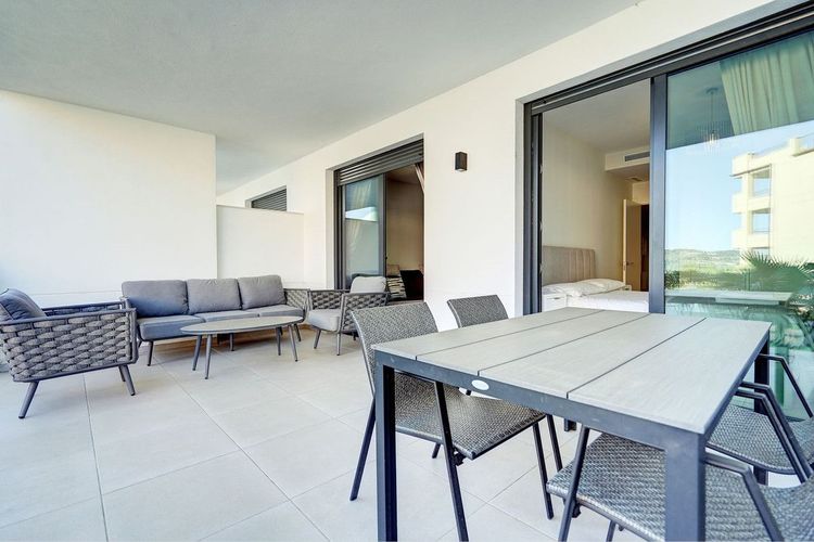 Apartment | Resale in La Cala de Mijas in La Cala de Mijas, Costa del Sol - Photo 4