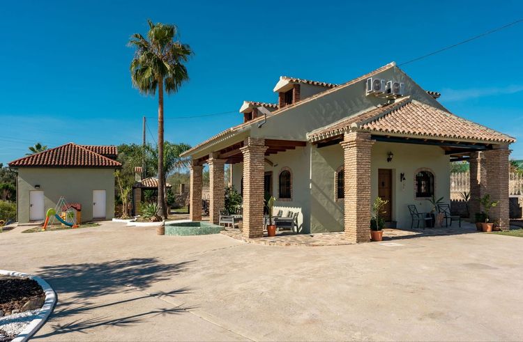 House | Resale in Cártama in Cártama, Costa del Sol - Photo 4